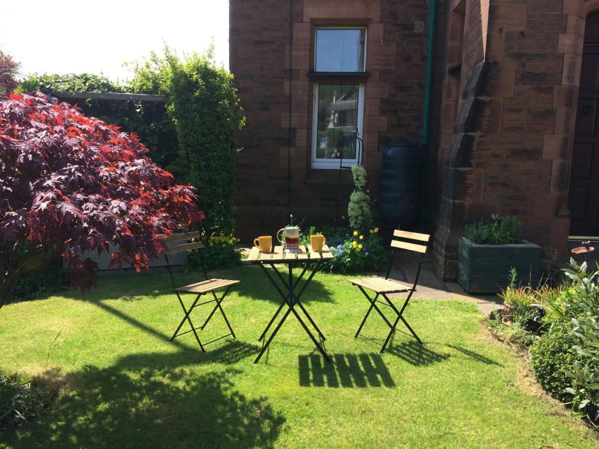 Stylish Apartment In Stone-Built Former Rectory Penrith Exterior foto